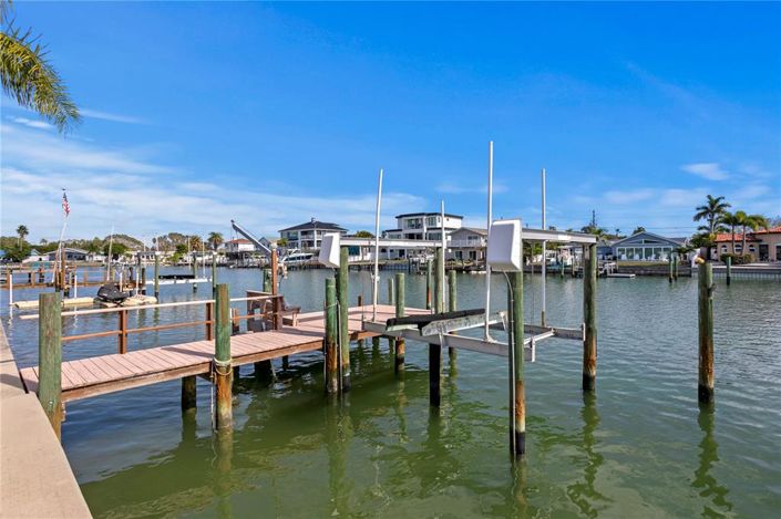 Image No.31-4 Bed Property for sale