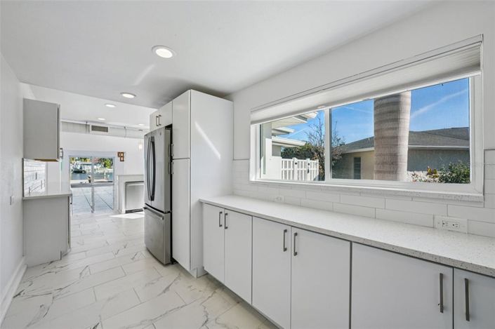 Image No.11-4 Bed Property for sale