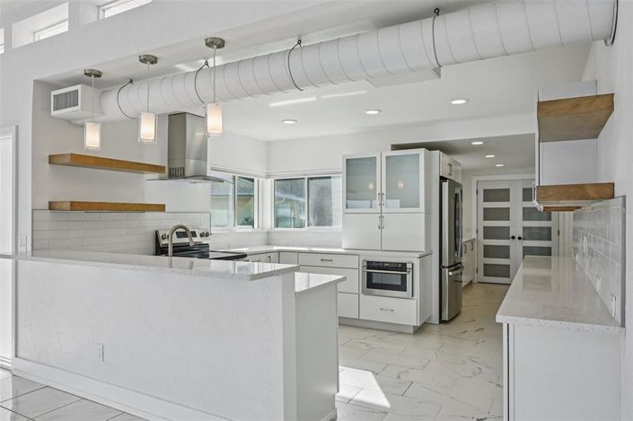 Image No.15-4 Bed Property for sale