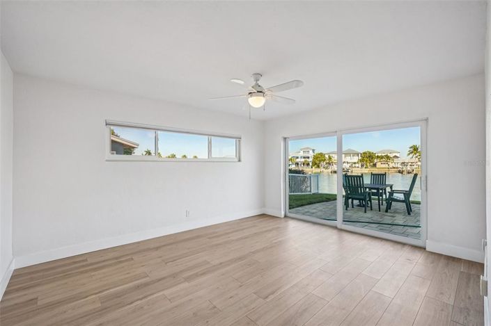 Image No.19-4 Bed Property for sale