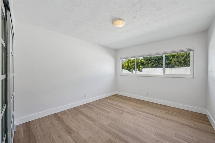 Image No.22-4 Bed Property for sale