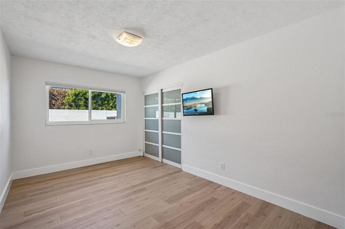 Image No.23-4 Bed Property for sale