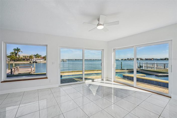 Image No.4-4 Bed Property for sale