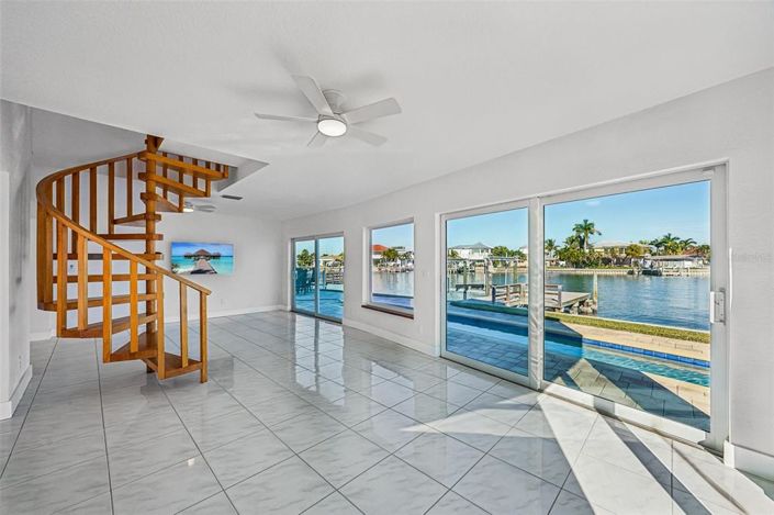 Image No.6-4 Bed Property for sale