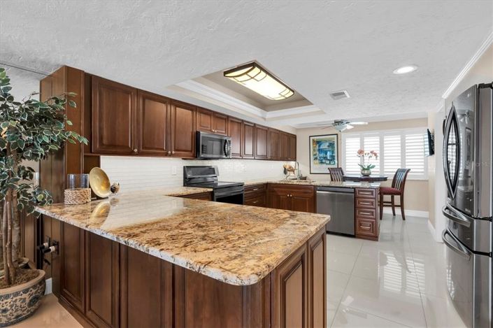 Image No.11-2 Bed Townhouse for sale