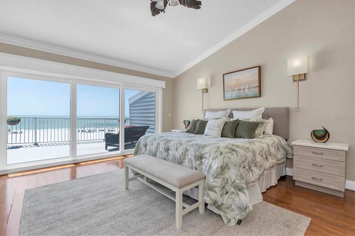 Image No.24-2 Bed Townhouse for sale