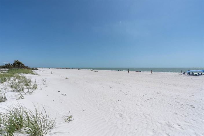 Image No.39-2 Bed Townhouse for sale