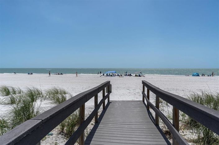 Image No.45-2 Bed Townhouse for sale