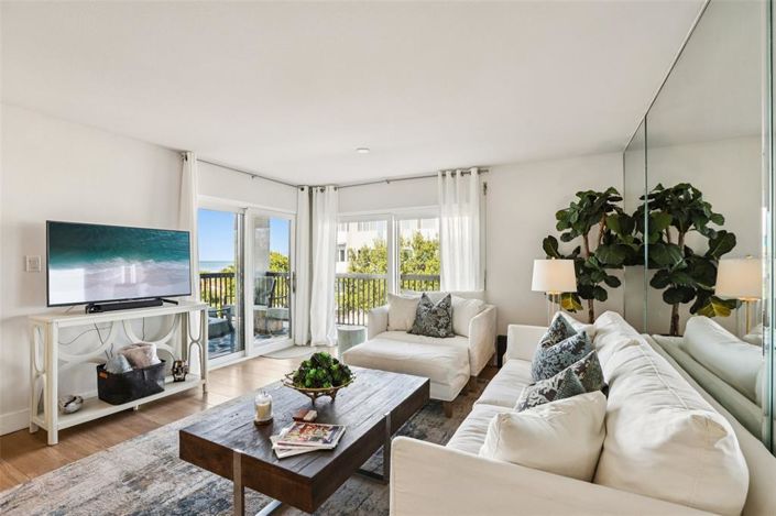 Image No.16-3 Bed Property for sale