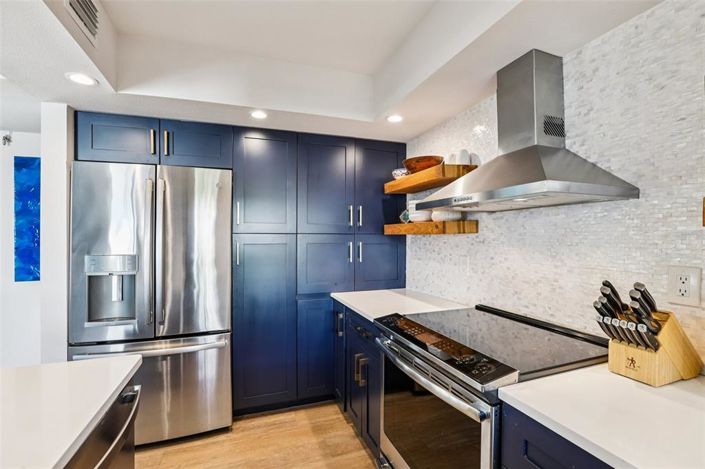 Image No.23-3 Bed Property for sale