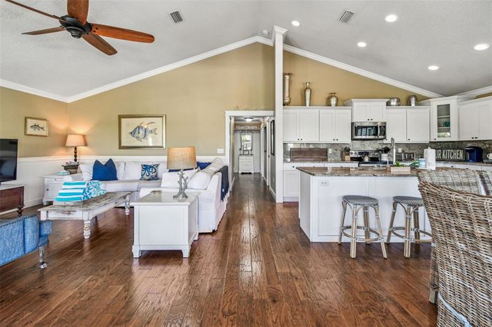 Image No.13-3 Bed Property for sale