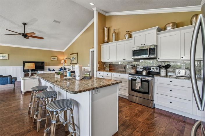 Image No.19-3 Bed Property for sale