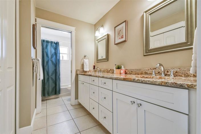 Image No.38-3 Bed Property for sale