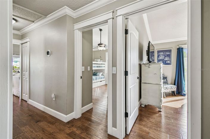 Image No.40-3 Bed Property for sale