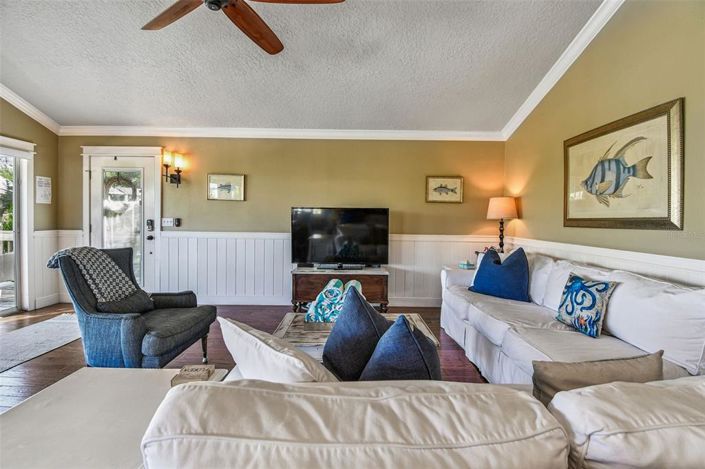 Image No.8-3 Bed Property for sale