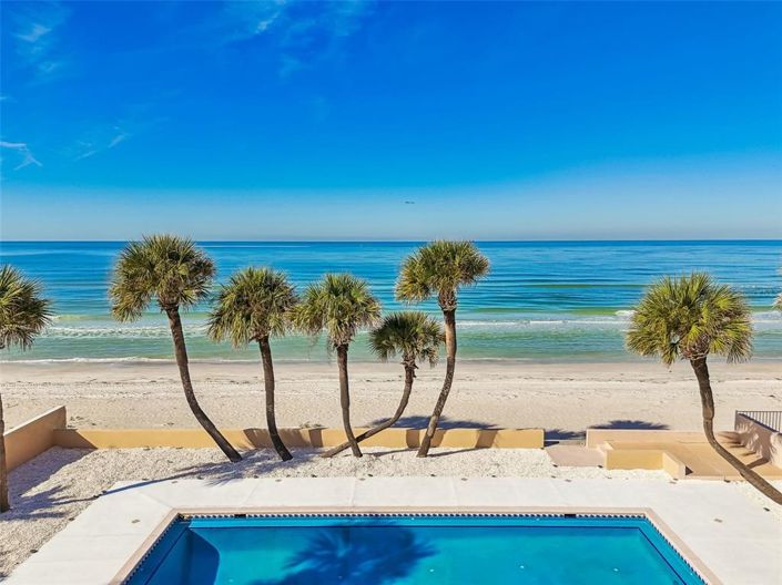 Image No.49-6 Bed Property for sale