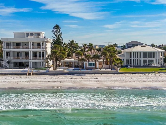 Image No.56-6 Bed Property for sale