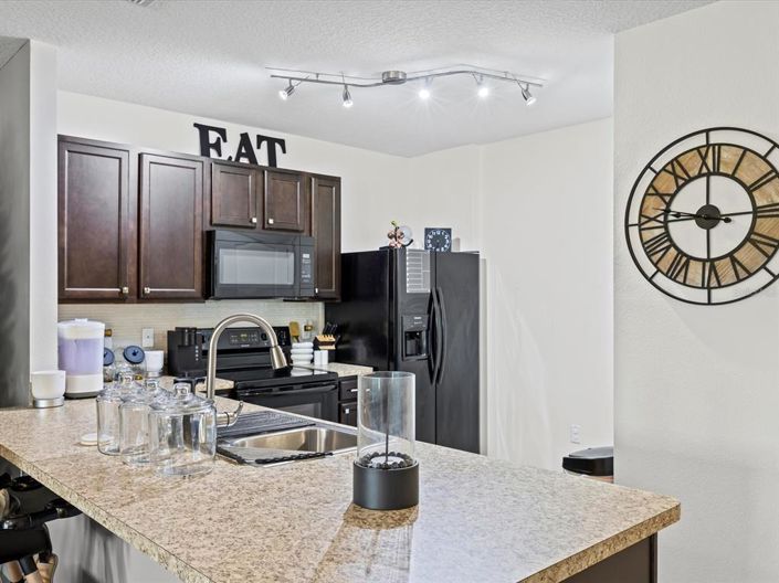 Image No.5-3 Bed Townhouse for sale