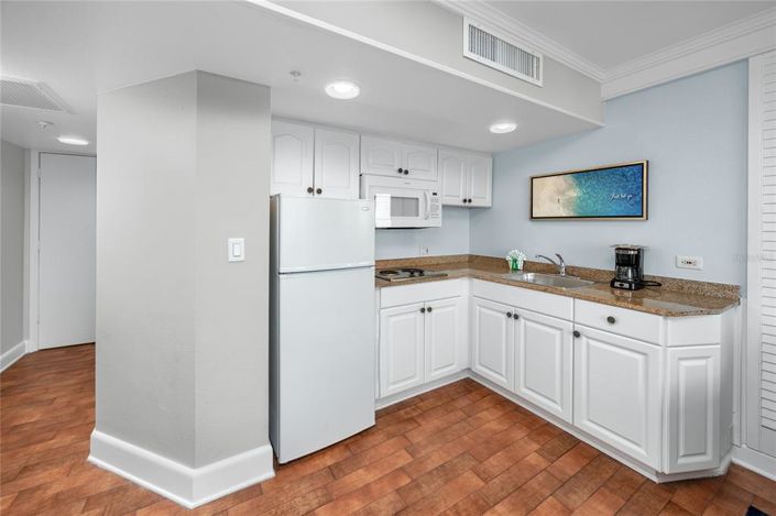 Image No.11-2 Bed Property for sale