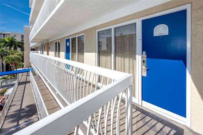 Image No.7-2 Bed Property for sale