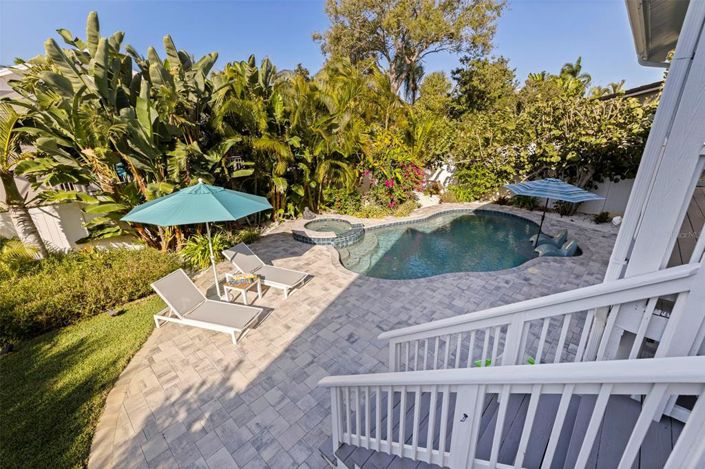 Image No.17-4 Bed Property for sale