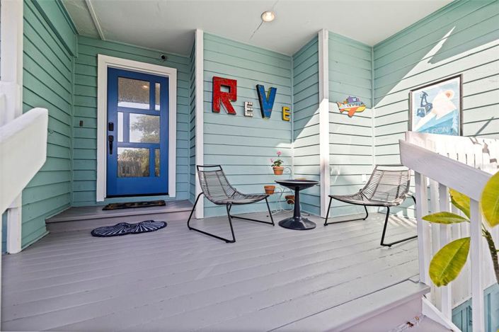 Image No.2-4 Bed Property for sale