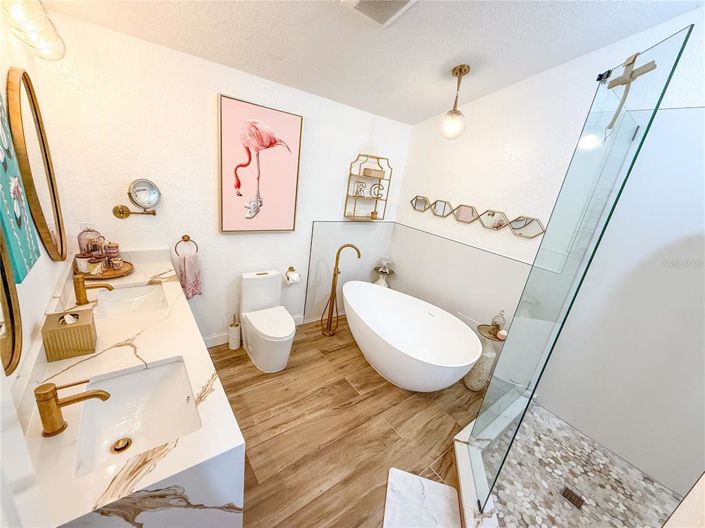 Image No.21-4 Bed Property for sale