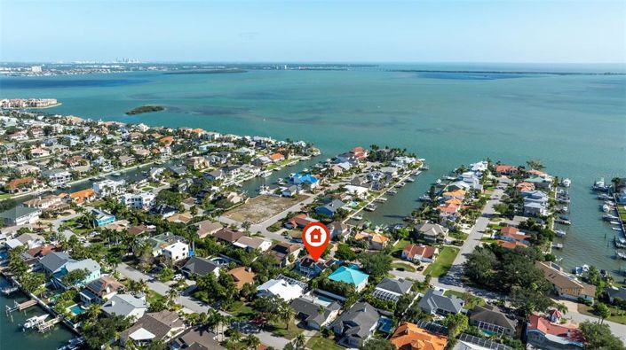 Image No.40-4 Bed Property for sale