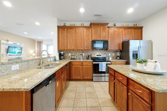 Image No.11-6 Bed Property for sale