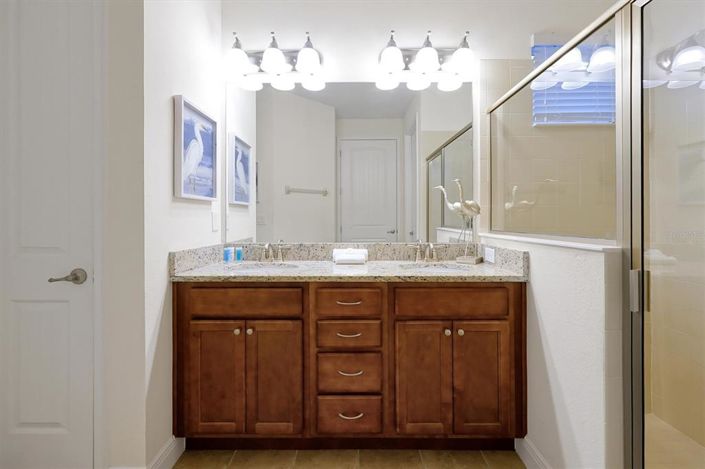 Image No.31-6 Bed Property for sale