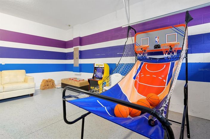 Image No.34-6 Bed Property for sale