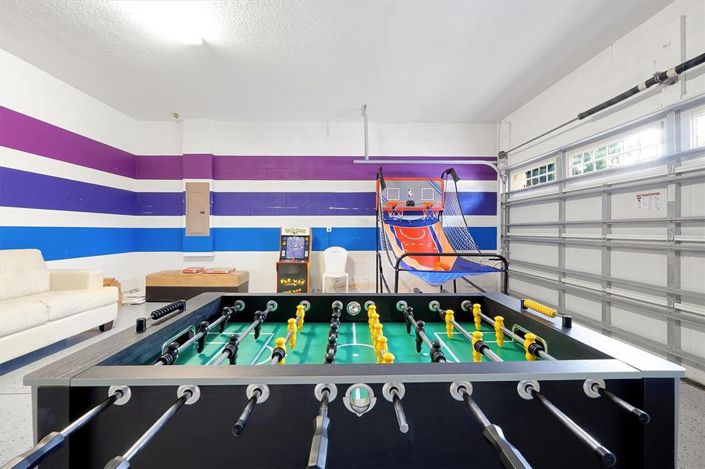 Image No.36-6 Bed Property for sale