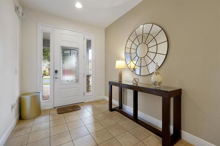 Image No.4-6 Bed Property for sale