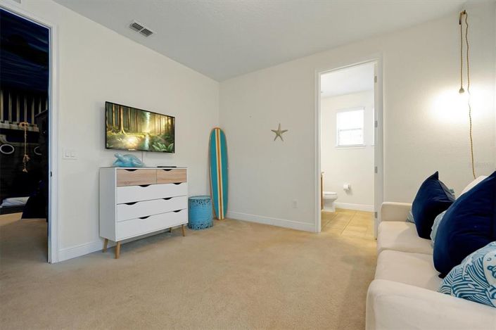 Image No.40-6 Bed Property for sale