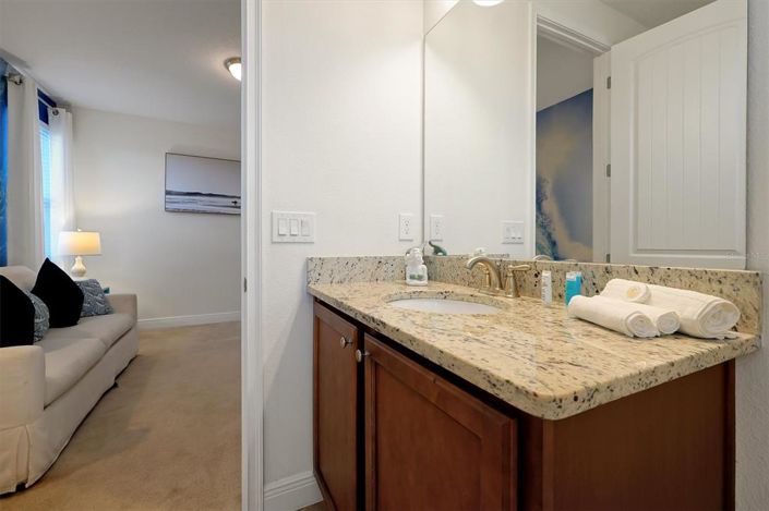 Image No.42-6 Bed Property for sale