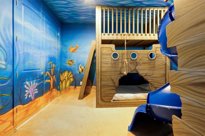 Image No.47-6 Bed Property for sale