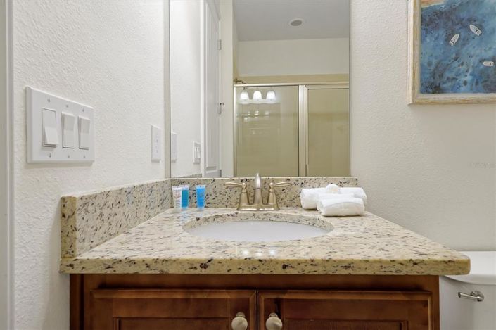 Image No.53-6 Bed Property for sale