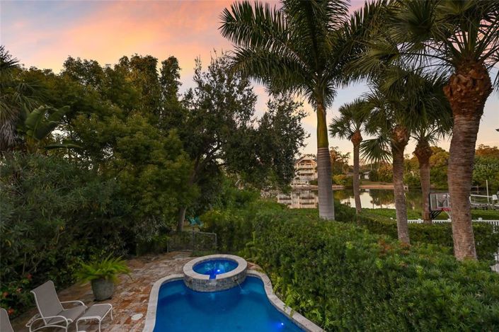 Image No.36-4 Bed Property for sale