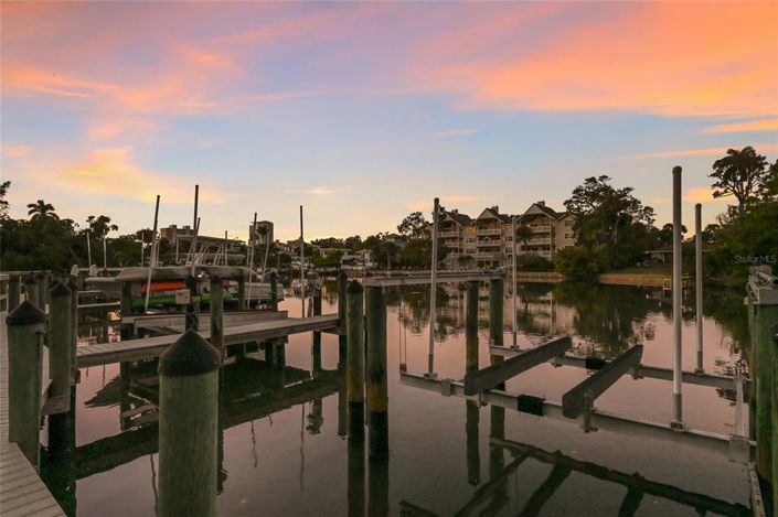 Image No.40-4 Bed Property for sale