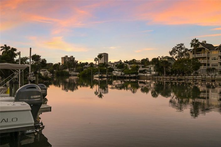 Image No.41-4 Bed Property for sale