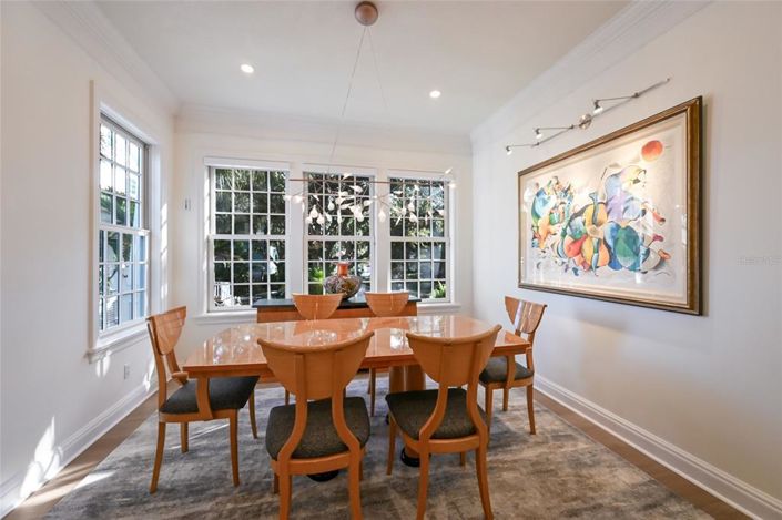 Image No.9-4 Bed Property for sale