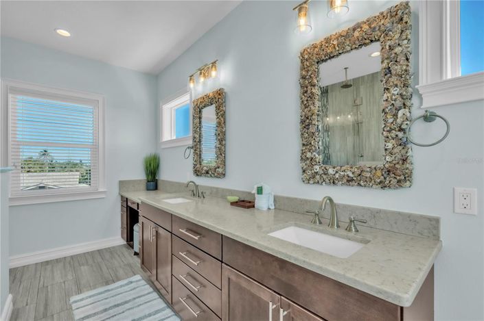 Image No.30-Propriété de 3 chambres à vendre à Holmes Beach