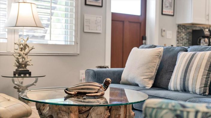 Image No.10-3 Bed Property for sale