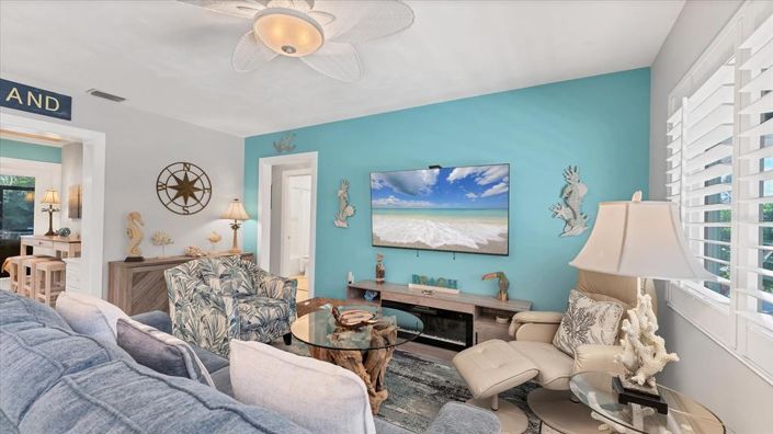 Image No.12-3 Bed Property for sale