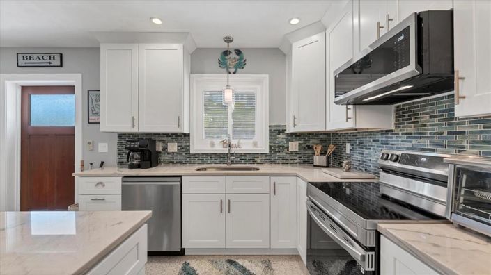 Image No.29-3 Bed Property for sale