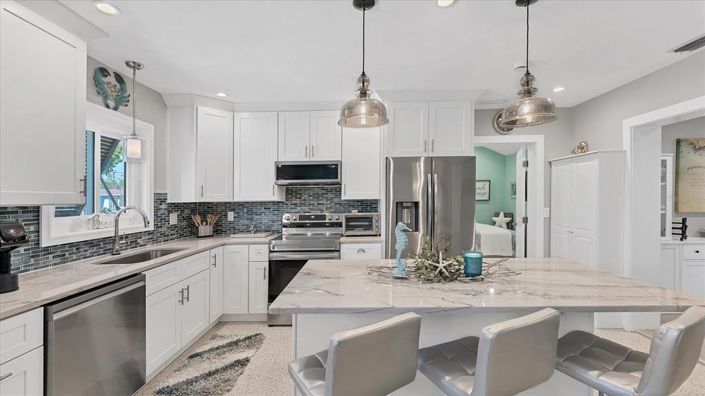 Image No.30-3 Bed Property for sale