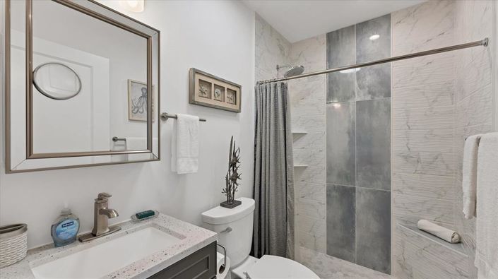 Image No.37-3 Bed Property for sale