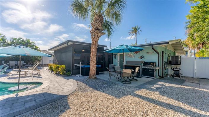 Image No.55-3 Bed Property for sale