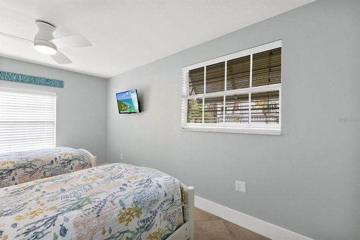 Image No.26-5 Bed Property for sale