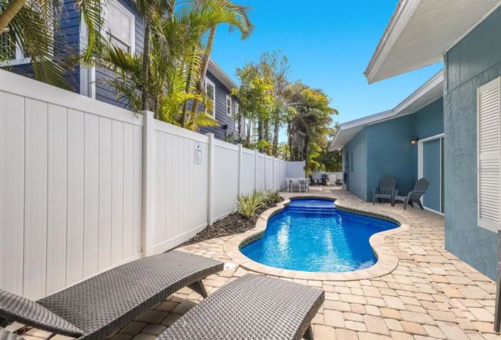 Image No.31-5 Bed Property for sale